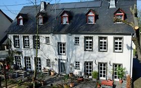 Stiftsherrenhaus